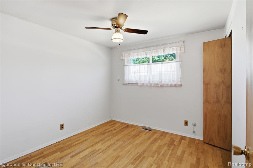 594 Provincetown Road, Auburn Hills, MI 48326 — Photo 21