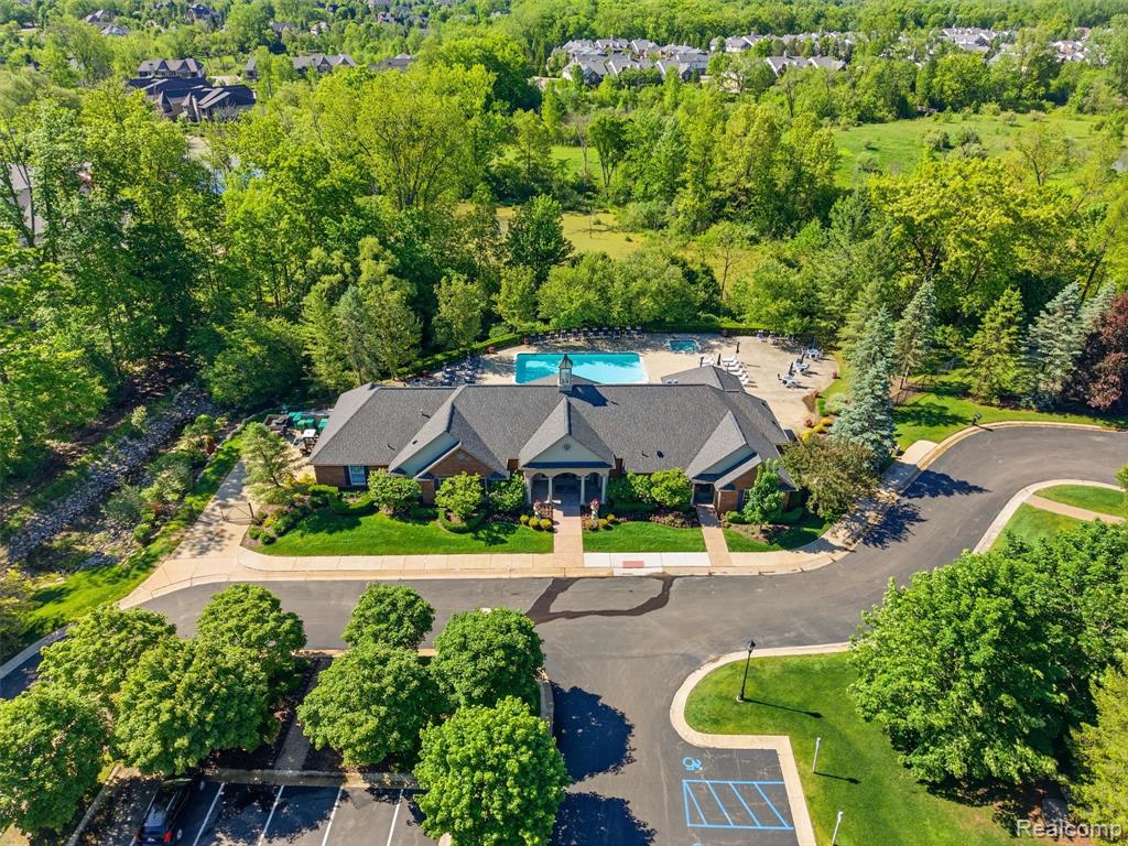 5454 Creekmonte Drive, Rochester, MI 48306 — Photo 62
