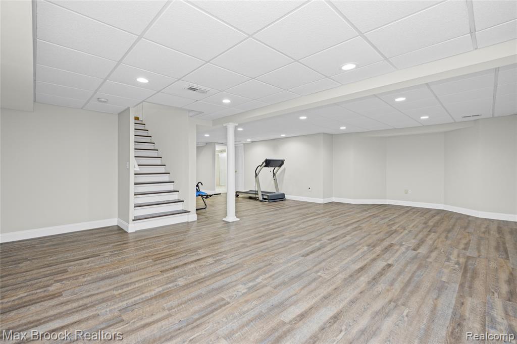 6664 Apple Blossom Trail, West Bloomfield, MI — Photo 55