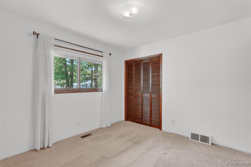 8668 Cooley Beach Drive, White Lake, MI — Photo 31