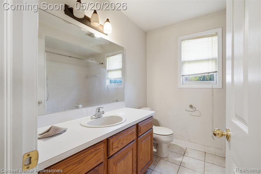 21527 N Tangel Drive E, Macomb, MI 48044 — Photo 16