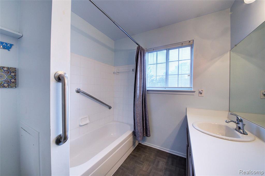 6397 Hunter Pointe Street, Westland, MI — Photo 30