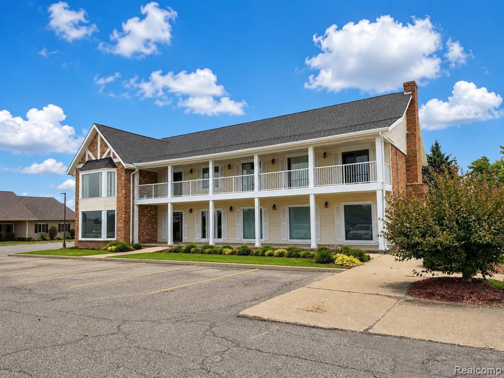 8445 S Saginaw Street, Grand Blanc, MI 48439