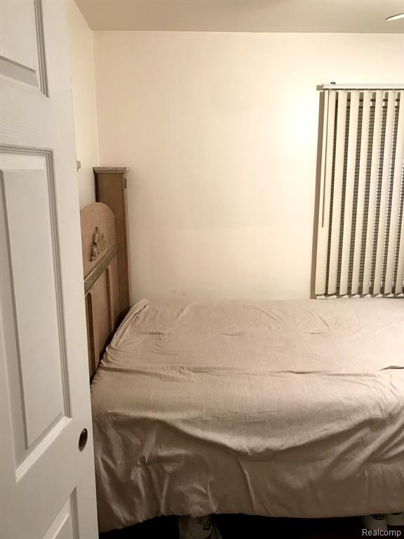 937 BARNEY Avenue, Flint, MI 48503 — Photo 11