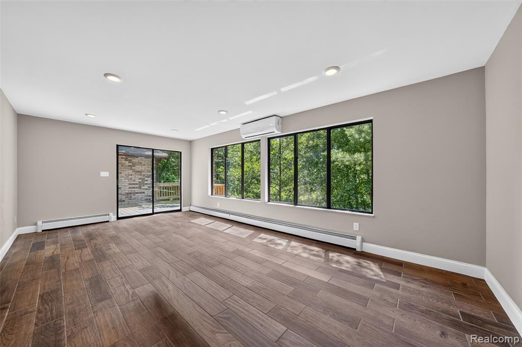 4565 Brookside Road, Fenton, MI 48430 — Photo 18