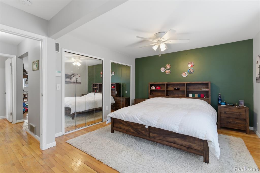 4051 Lake Front Street, Waterford, MI 48328 — Photo 15