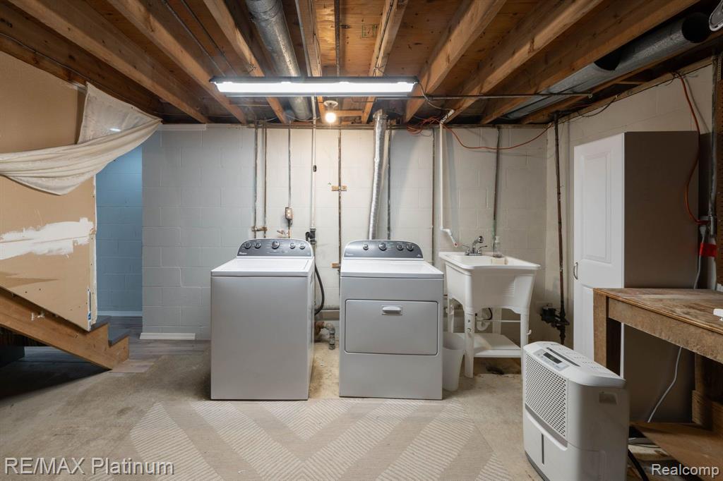 303 BRISTOL Street S, Almont, MI 48003 — Photo 29