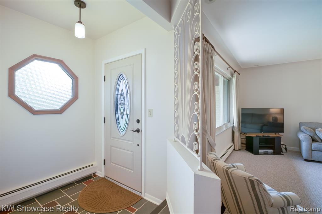 9145 SANDY RIDGE Drive, White Lake, MI — Photo 9