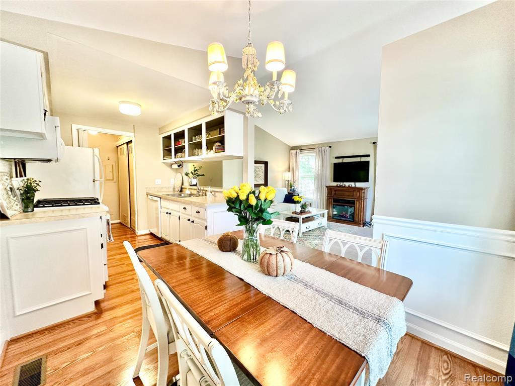21140 E Glen Haven Circle, Novi, MI 48167 — Photo 14