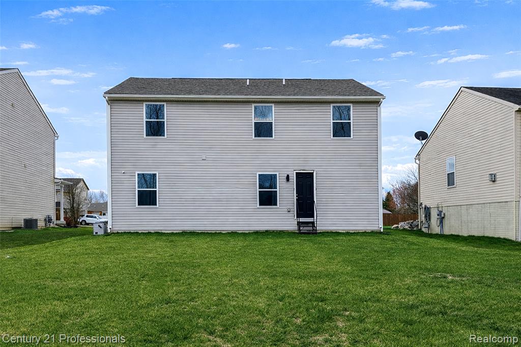 1666 Golfview Drive, Ypsilanti, MI 48198 — Photo 6
