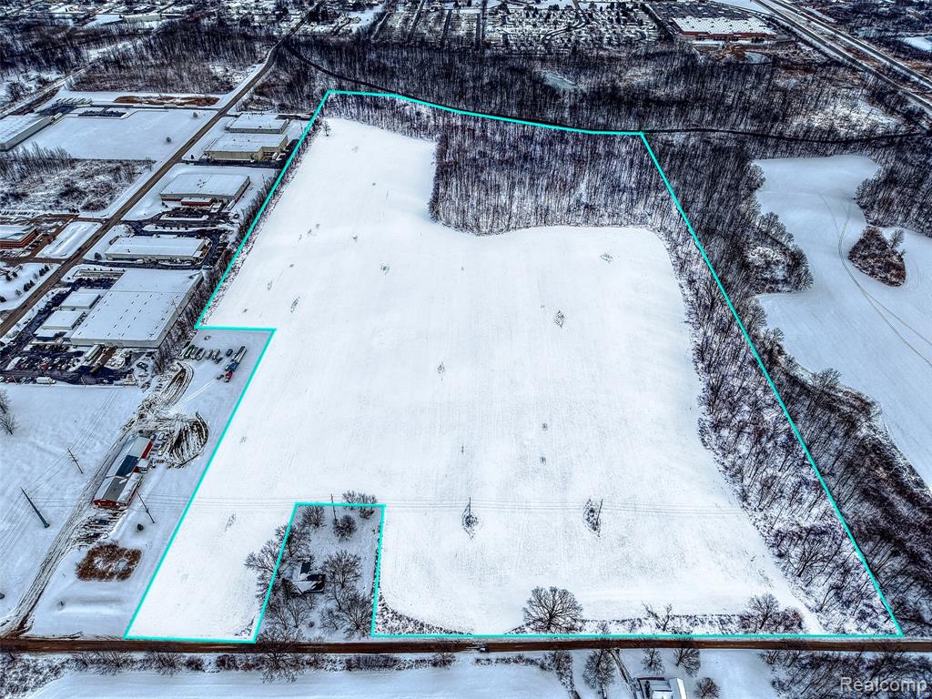 000 Gregory Road, Fowlerville, MI 48836 — Photo 2