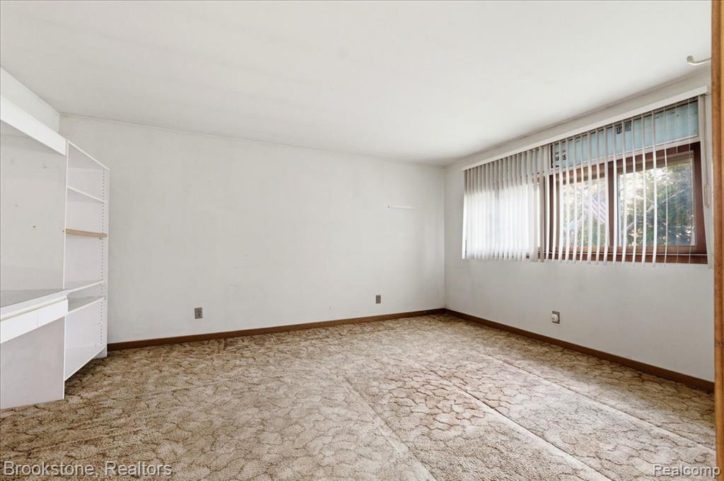 41491 Dequindre Road, Troy, MI 48085 — Photo 10