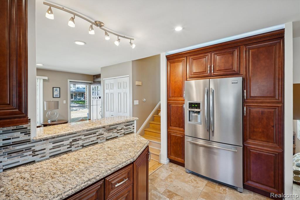 496 Langley Boulevard, Clawson, MI — Photo 10