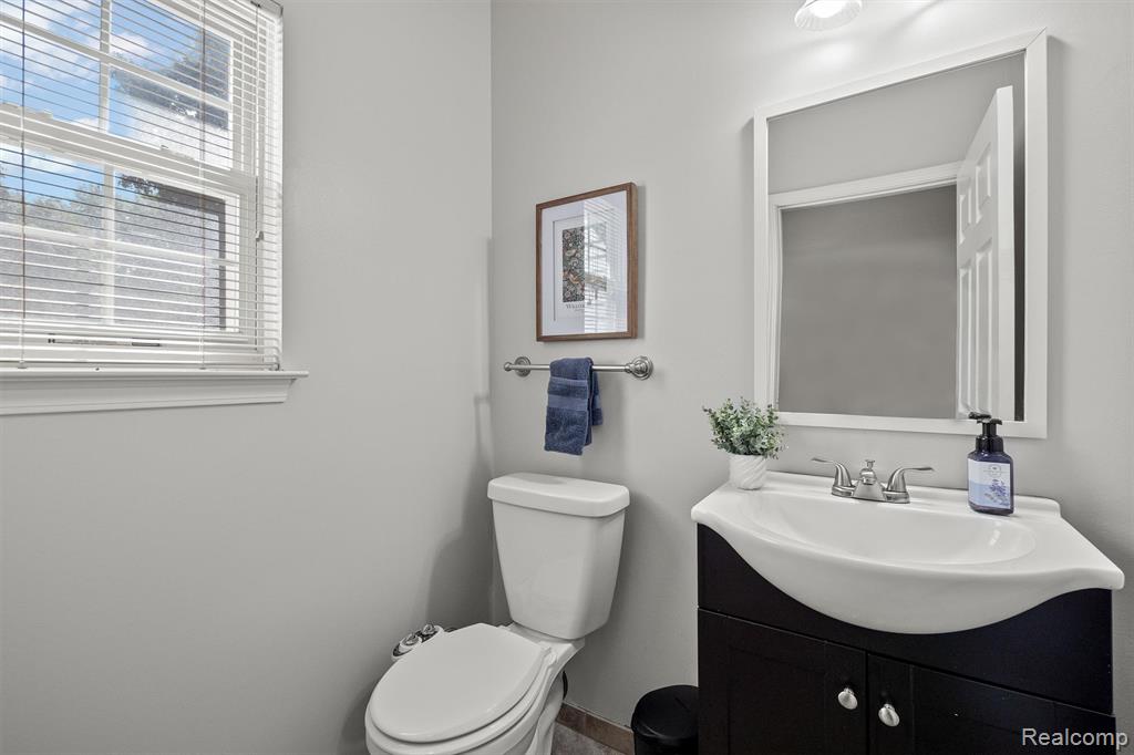 4778 Greenview Court, Commerce Twp, MI 48382 — Photo 18