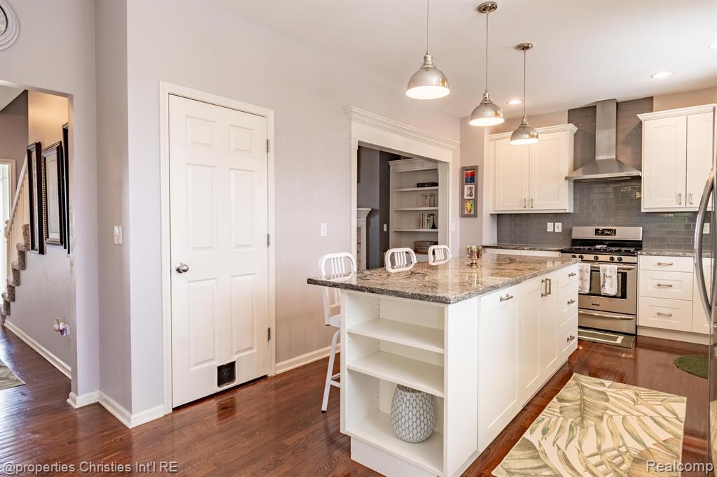 5946 OAK BEND Court, Howell, MI 48843 — Photo 11