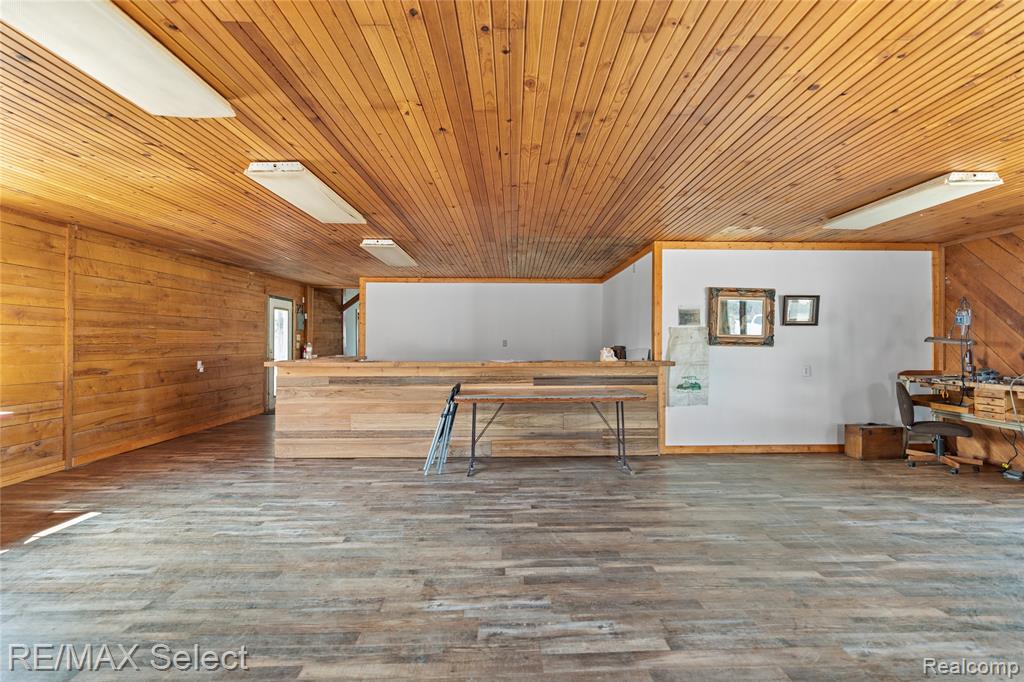 8572 Silver Lake Road, Linden, MI 48451 — Photo 31