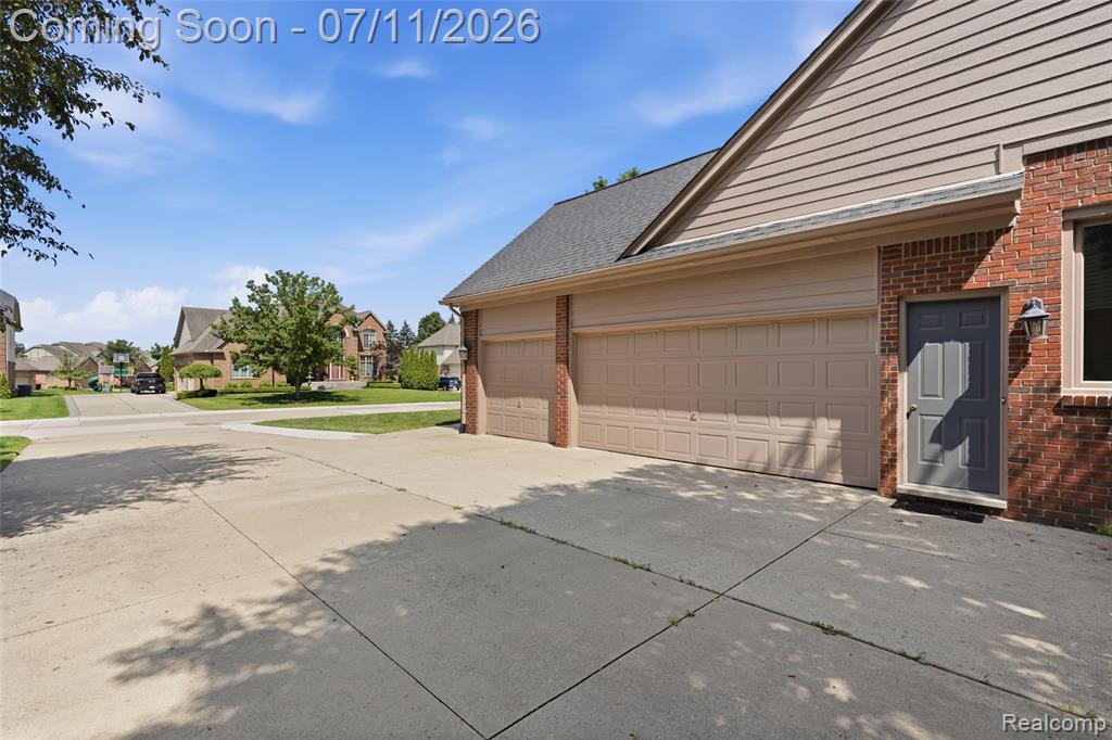 54856 Whitby Way, Shelby Twp, MI 48316 — Photo 45