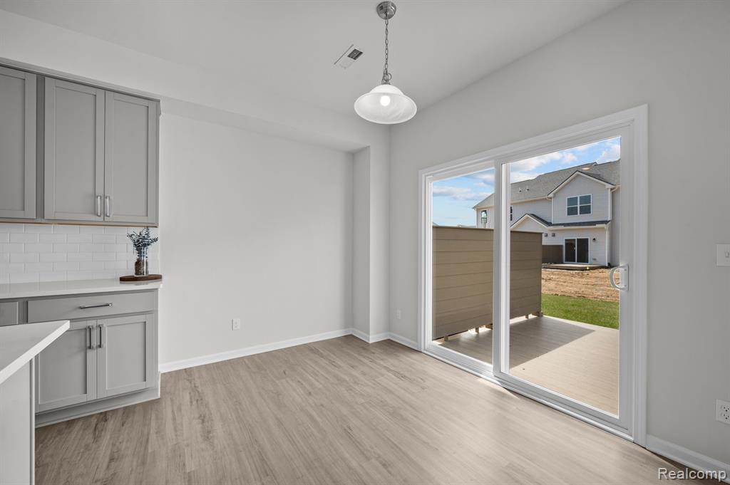 1503 SALT SPRINGS Drive, Saline, MI 48176 — Photo 6