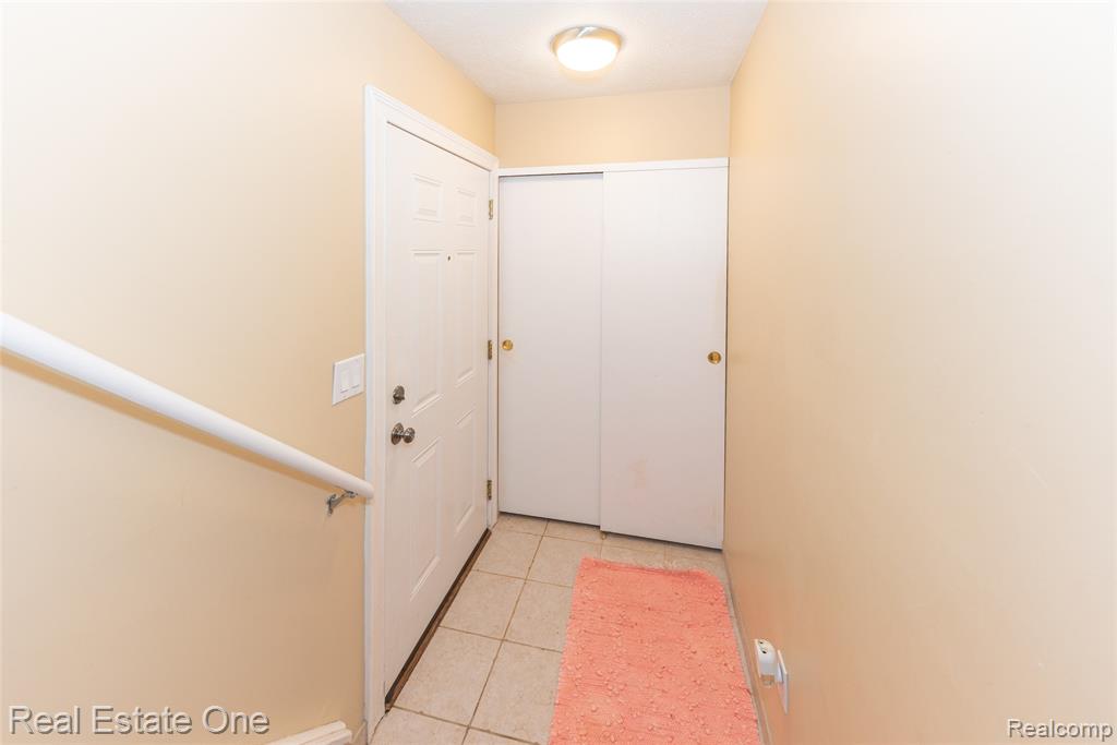 61186 Greenwood Drive, 36, South Lyon, MI 48178 — Photo 3