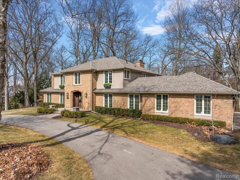 628 BENNINGTON Drive, Bloomfield Hills, MI 48304 — Photo 74