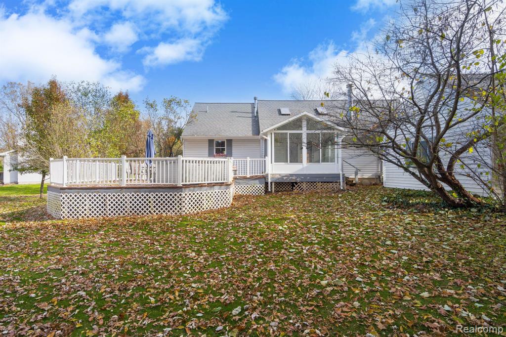 9721 Klais Road, Clarkston, MI 48348 — Photo 49