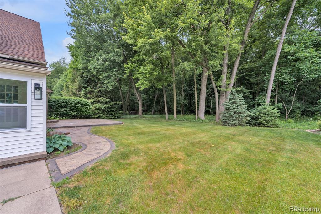 47974 Deer Trail Drive, Canton, MI 48187 — Photo 6