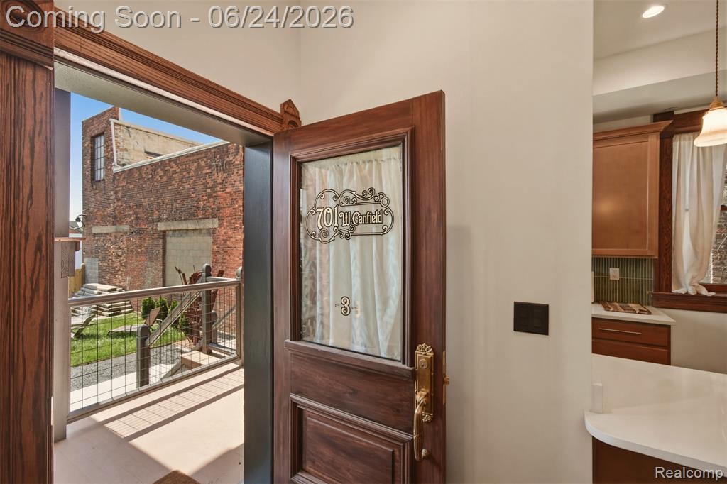 701 W Canfield Street, Detroit, MI 48201 — Photo 2