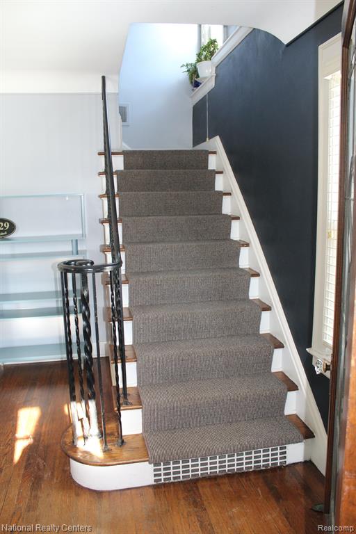 47 MAYWOOD Avenue, Pleasant Ridge, MI — Photo 17
