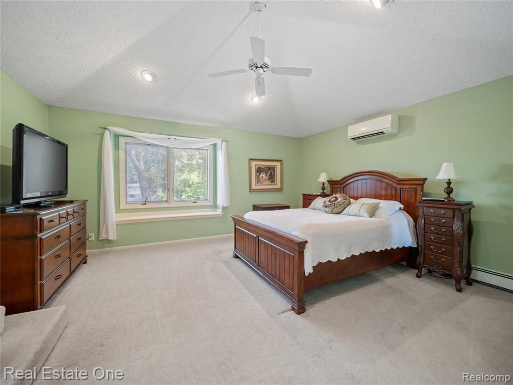9929 Curie Lane, Pinckney, MI 48169 — Photo 23