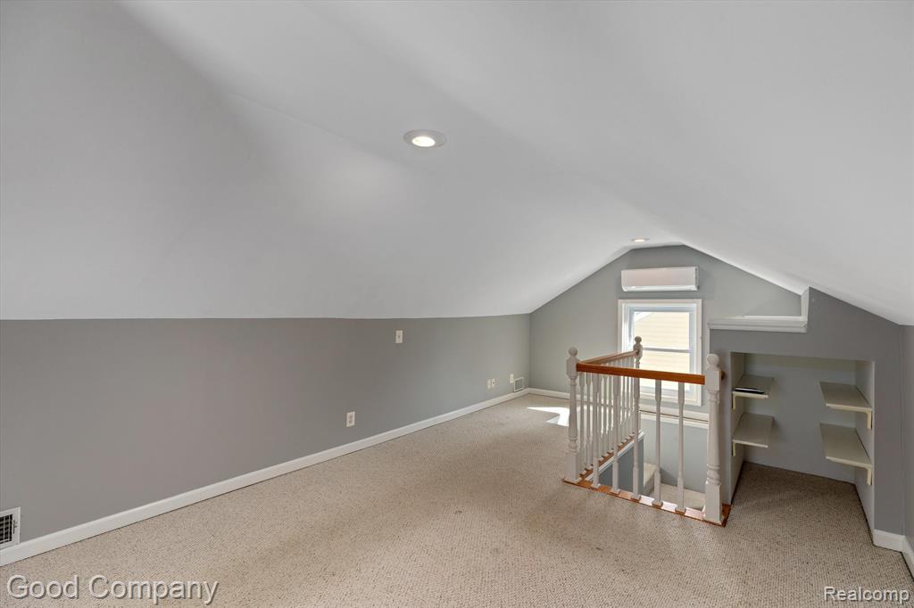 396 UNIVERSITY Street, Ferndale, MI 48220 — Photo 17