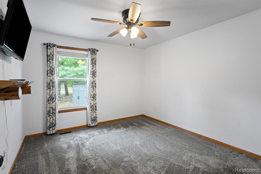 1125 HOUND DOG Trail, St. Helen, MI 48656 — Photo 16