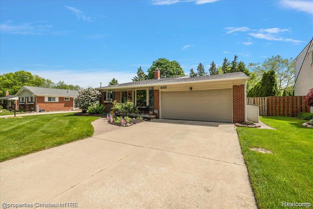 41231 GREENBRIAR Lane, Plymouth, MI 48170 — Photo 3