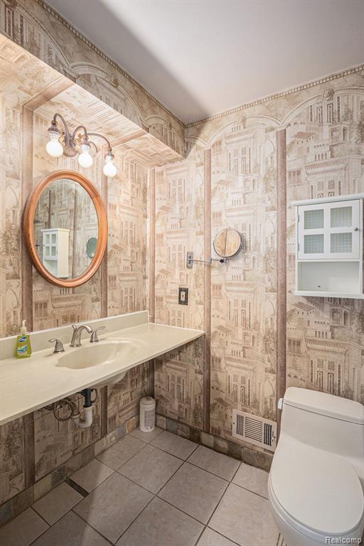 460 HICKORY Drive, Troy, MI 48083 — Photo 18