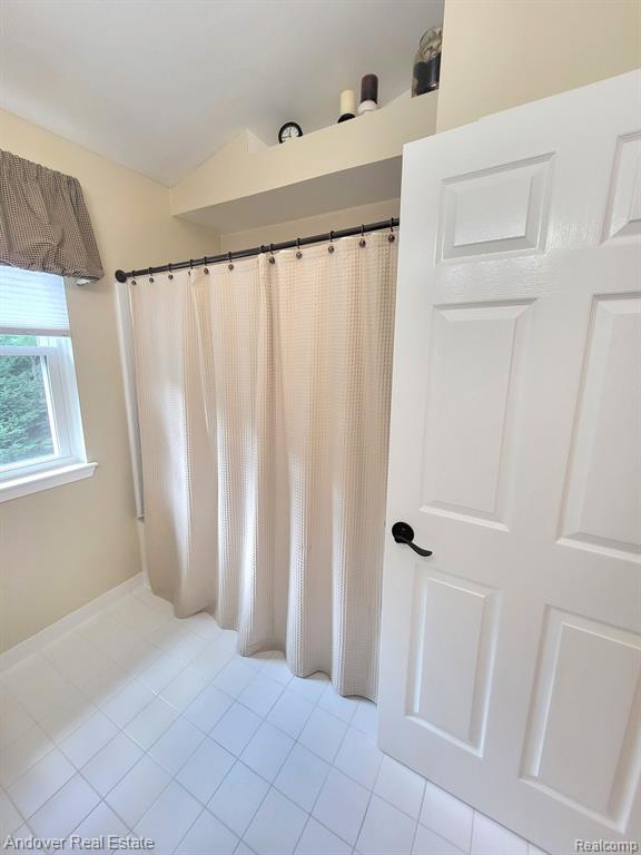 5966 FOREST GROVE, Clarkston, MI — Photo 17