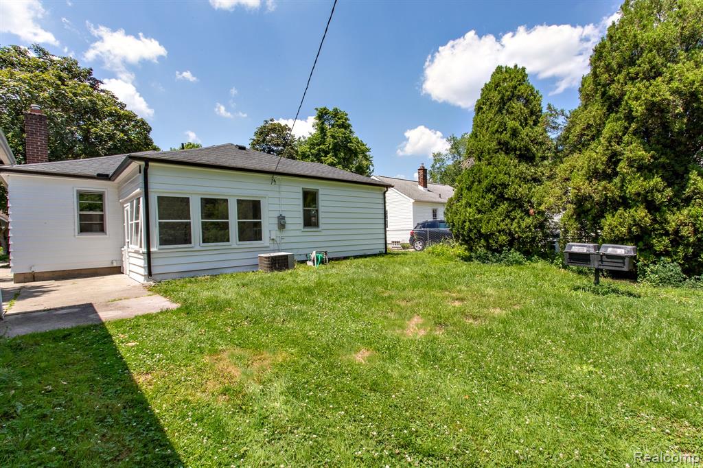 4056 Robina Avenue, Berkley, MI 48072 — Photo 44