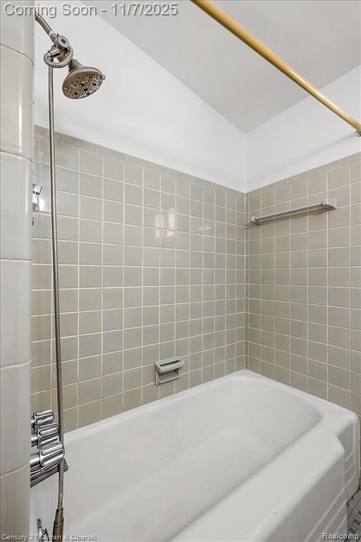 878 Brooklawn Drive, Troy, MI 48084 — Photo 26