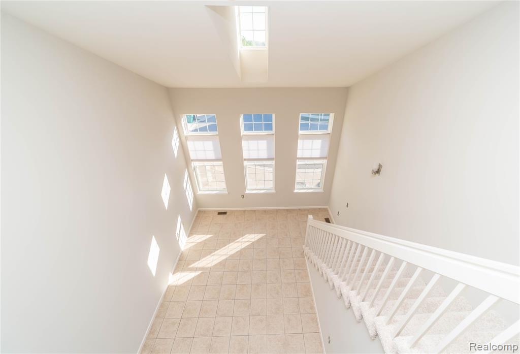 5143 Parsley Drive, Utica, MI 48316 — Photo 8