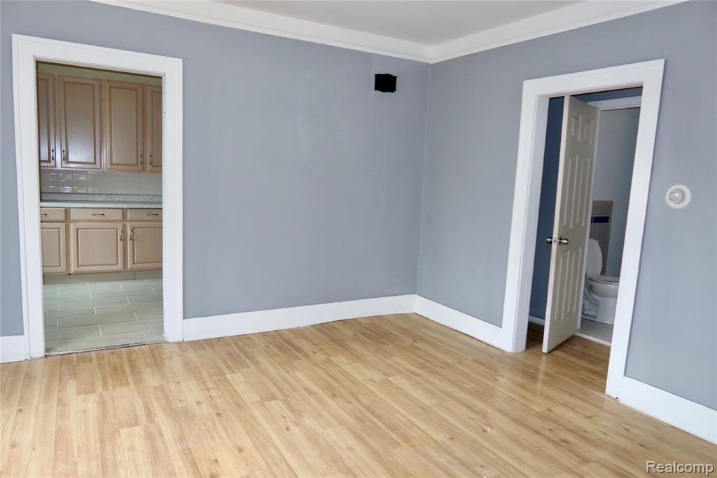8469 Westminster Avenue, Warren, MI 48089 — Photo 5