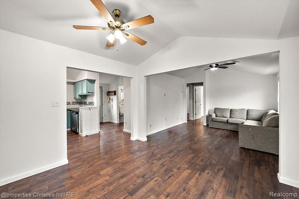 7387 Lawrence Street, Grand Blanc, MI 48439 — Photo 13