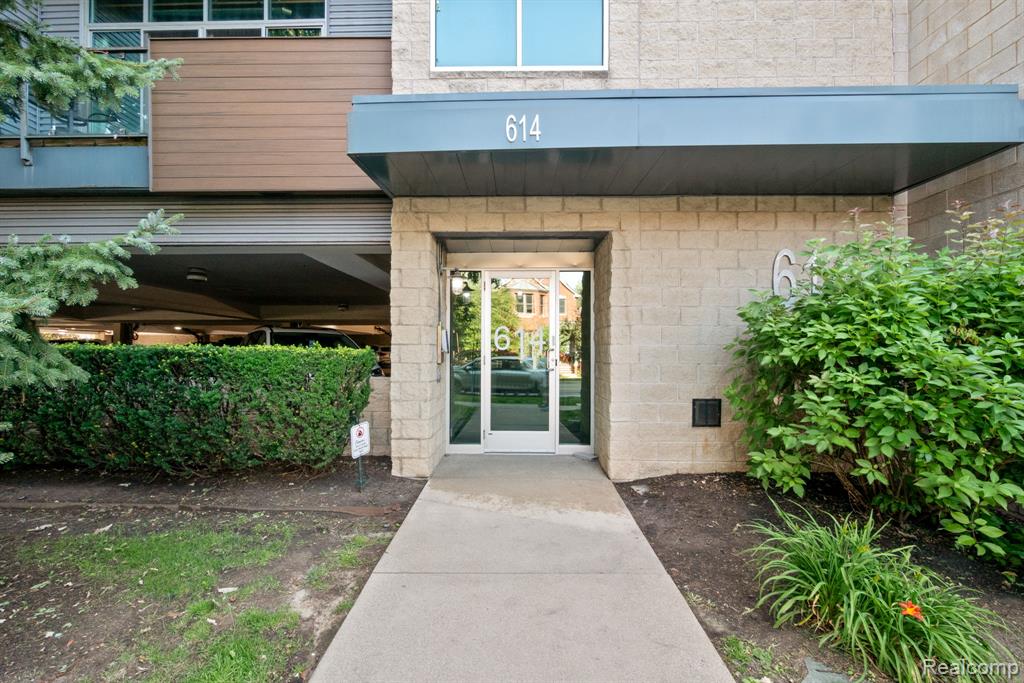 614 S TROY Street, 202, Royal Oak, MI 48067 — Photo 40