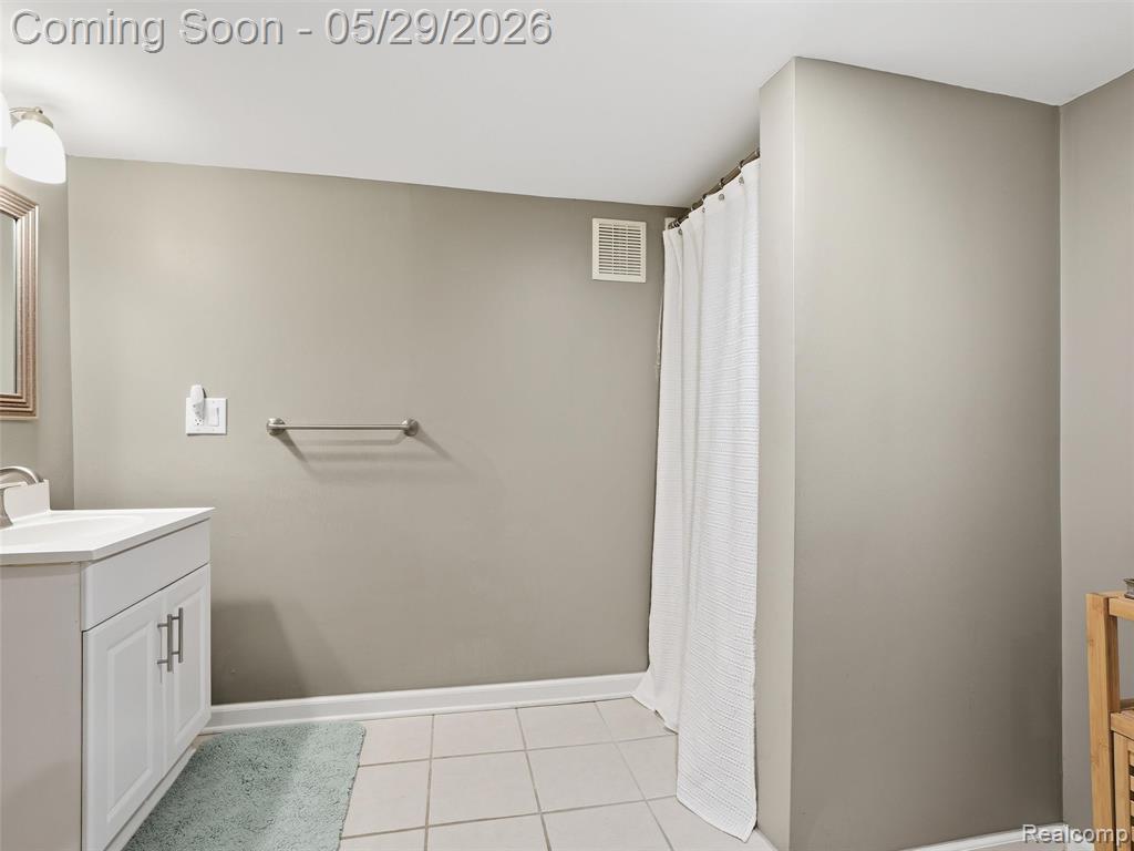 30728 Whittier Avenue, Madison Heights, MI 48071 — Photo 22