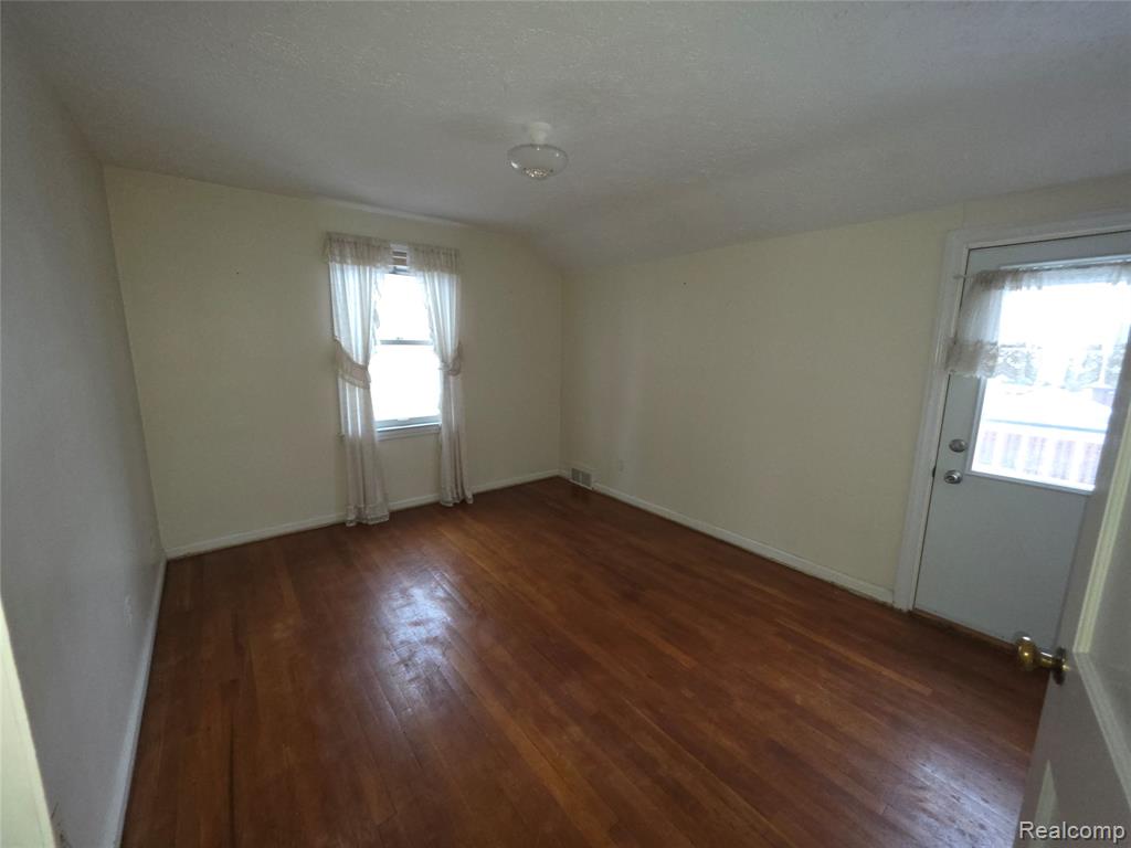742 N York Street, Dearborn, MI 48128 — Photo 10