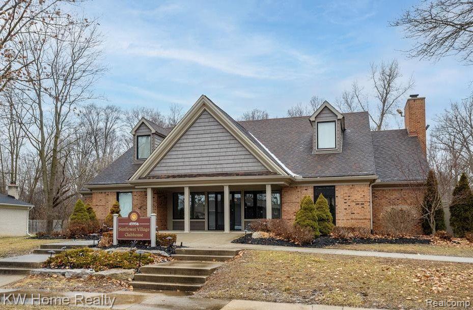47247 BARTLETT Drive, Canton, MI 48187 — Photo 36
