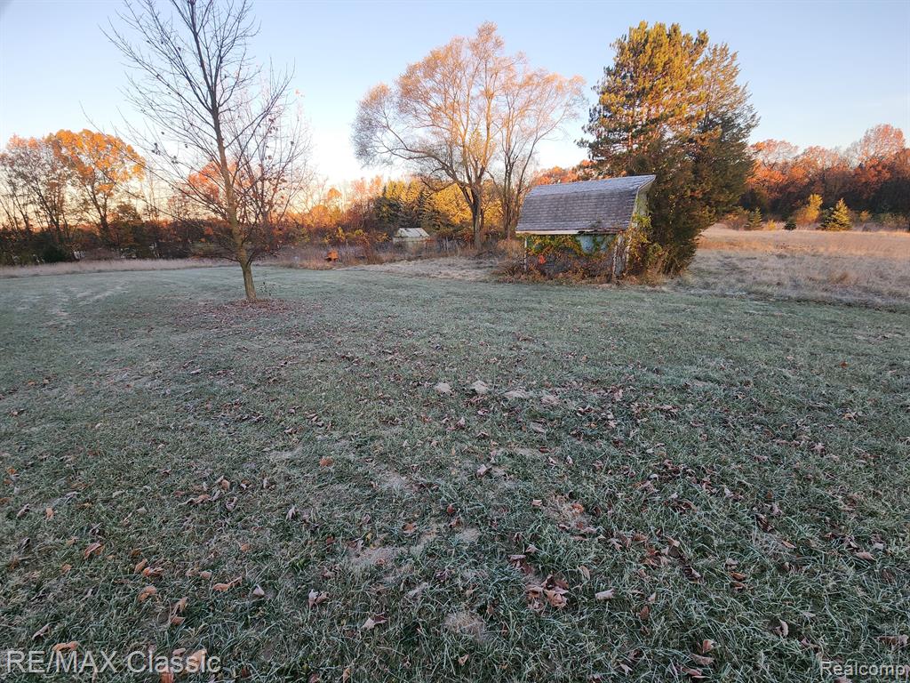4125 N TIPSICO LAKE Road, Hartland, MI 48353 — Photo 22