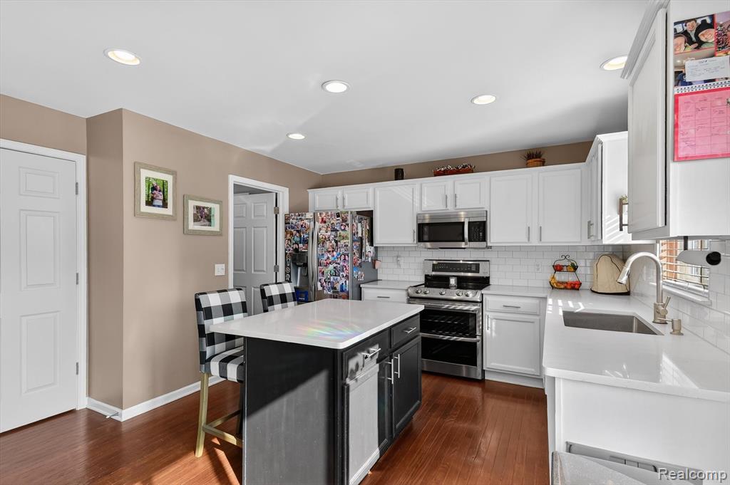 7526 Carlton Drive, Ypsilanti, MI 48197 — Photo 16