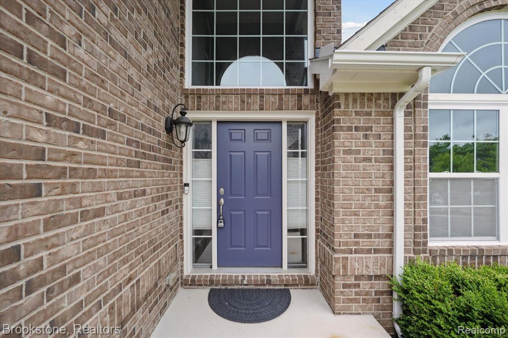 7422 S Village Drive, Clarkston, MI — Photo 5