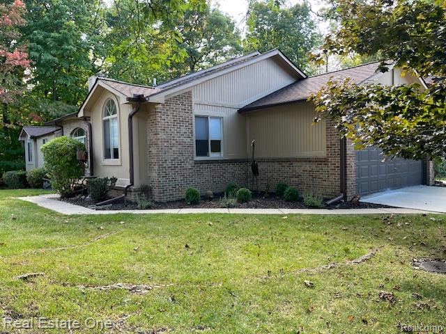 7453 Pepper Creek, West Bloomfield, MI — Photo 3