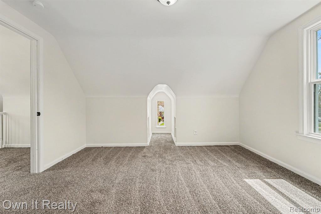 18429 Strathmoor Street, Detroit, MI 48235 — Photo 25