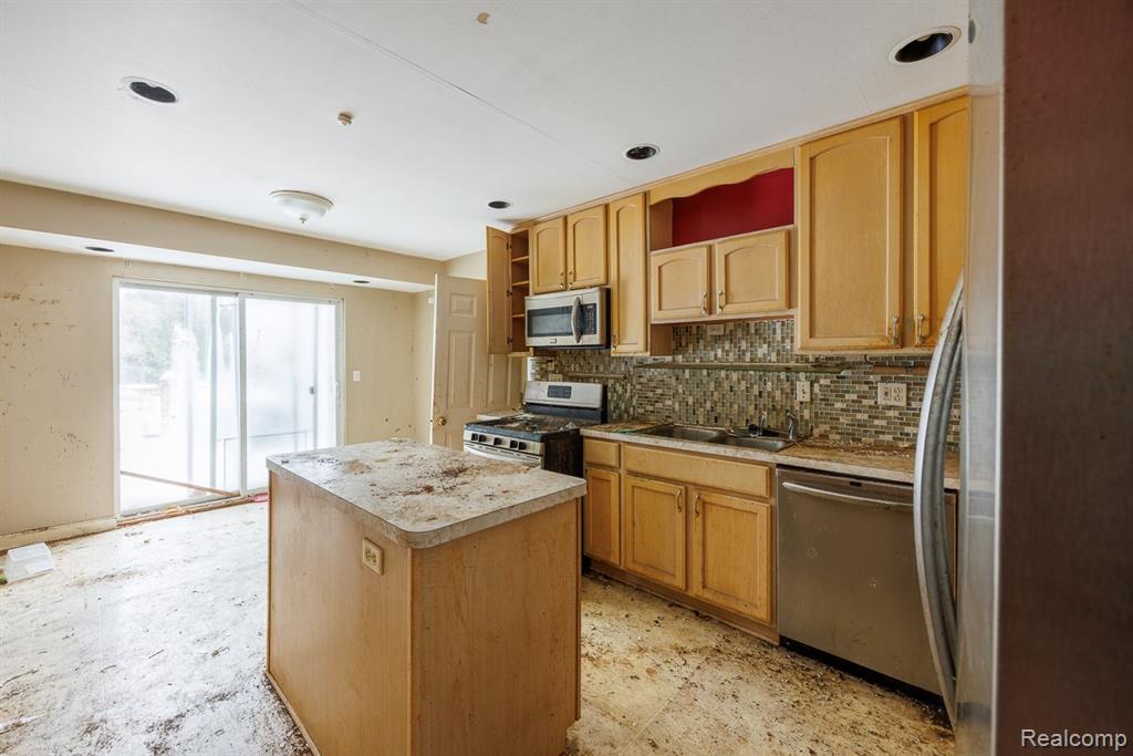 4394 N Center Road, Flint, MI 48506 — Photo 3