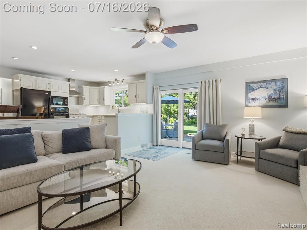 6229 Sandshores Drive, Troy, MI 48085 — Photo 3